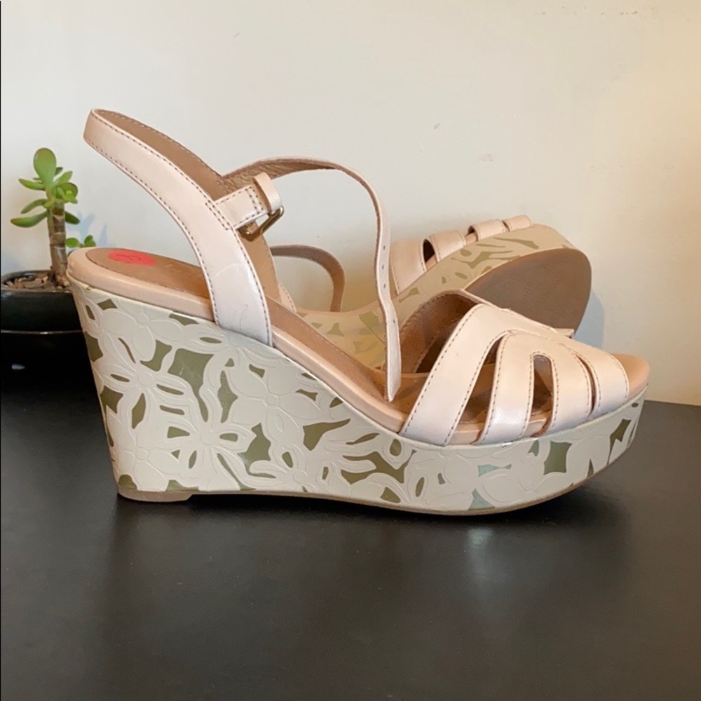 Clarks high heal wedge